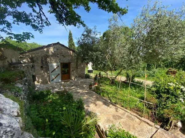La Petite Maison Saint-Antonin France